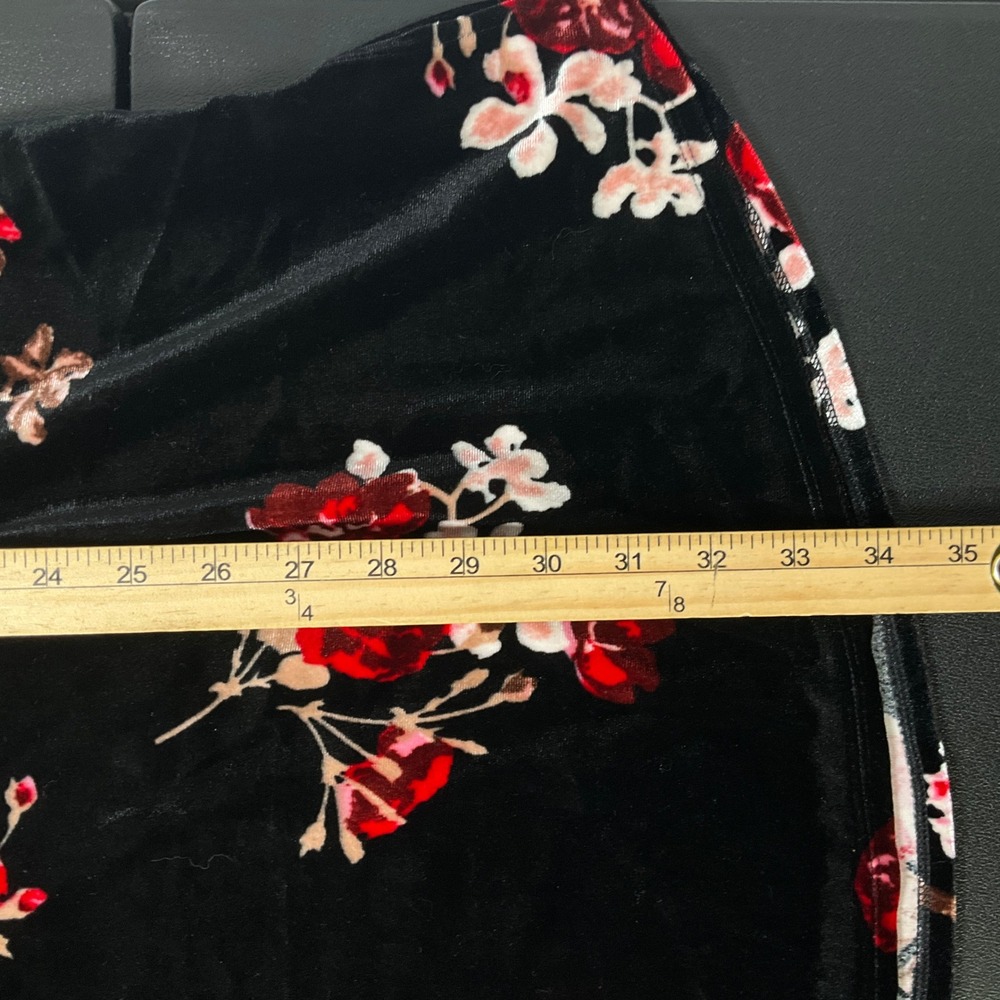Apt. 9 Nightgown Women XXL Black Red Floral Velvet Chemise Racerback Sleeveless - Picture 7 of 9